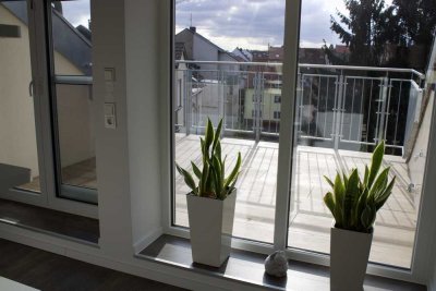 Liebevoll modernisierte 3-Zimmer-Maisonette-Wohnung mit Dachterrasse und Einbauküche