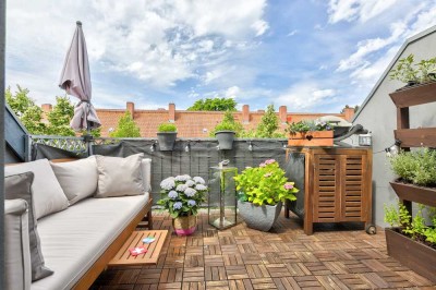 ***Traumhafte Dachgeschoss- Maisonette provisionsfrei– Ihr neues Zuhause im grünen Berlin ***