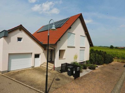 Traumhaftes Einfamilienhaus - großes Grundstück mit Photovoltaik und Erdwärme Heizung