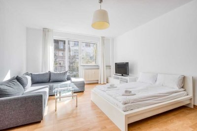 Spacious studio apartment within walking distance of the Ku-Damm !