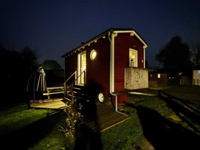 Tinyhouse kleines Haus auf Rädern Holzhaus Mobilheim