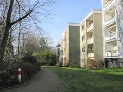Nur für Senioren ab 60 Jahren mit WBS, schöne 2 Zimmer mit Balkon