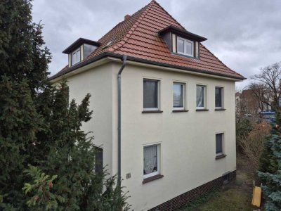 2-Raum im Dachgeschoss (Stadtzentrum)