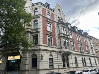 5- Zimmer Beletage-Altbauwohnung