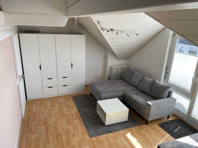 Schicke möblierte 1,5-Zimmer Wohnung mit Balkon im 3. OG in Leonberg