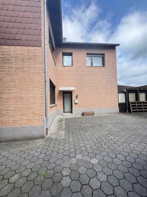 Erdgeschosswohnung mit viel Potenzial und großem Garten