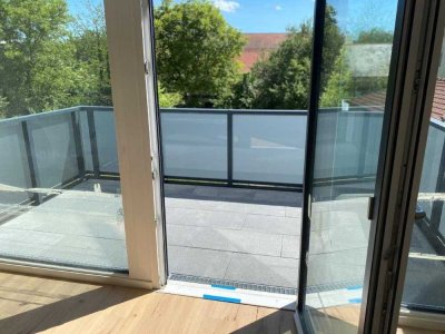 Herrsching Ammersee- freie sehr schöne 2 Zim. Wohnung ca. 70 qm, 1. OG, Südbalkon