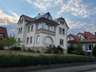 Schöne und sanierte 3-Zimmer-Wohnung mit gehobener Innenausstattung mit Balkon in Warburg