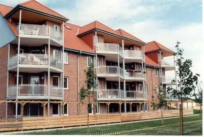Lichtdurchflutete 3 Zimmer Wohnung mit Loggia und Einbauküche