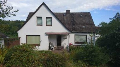 Kaufgelegenheit: sanierungsbedürftiges Einfamilienhaus mit großem Grundstück