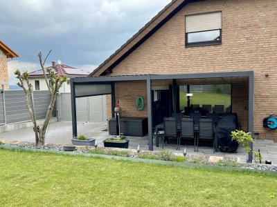 1-2 Familienhaus in Marburg mit Swim-Spa  und Solaranlage