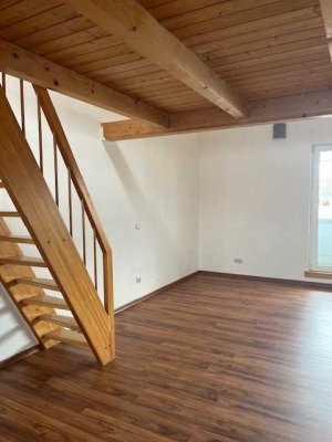 großzügige 1-Zimmerwohnung mit Galerie | EBK I Terrasse | Wannenbad