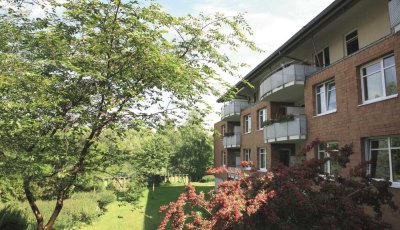 Für Seniorinnen und Senioren ab 60 Jahren helle 1-Zimmer-Wohnung mit Balkon in Hamburg - Lokstedt