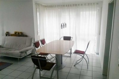 Wunderschöne 4-Zimmer-Wohnung mit Balkon und TG-Stellplatz!