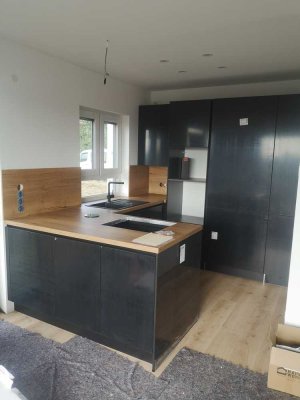 Neuwertige Doppelhaushälfte am Feld mit gehobener Innenausstattung und EBK in Lengede