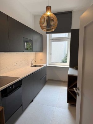 Wohnung in Top-Lage - kernsaniert, möbliert und ruhig