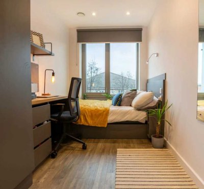 ALEX22 I Gemütliches WG Zimmer für Studenten und Auszubildende