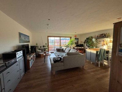 Sonnige 1,5-Zimmer Wohnung mit Balkon im 1. OG in Niedersonthofen zu vermieten