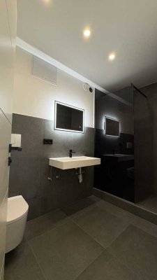 Erstbezug nach Sanierung! Moderne Wohnung in zentraler Lage