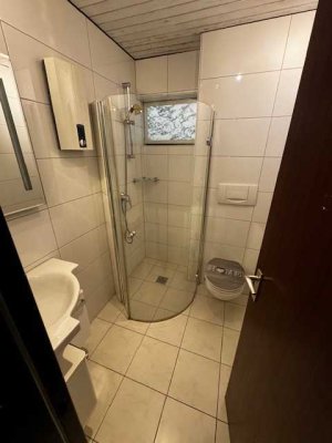 Renovierte 1 Zi. Whg.( Whg.6 ) mit Küchenzeile,Terrasse und PKW-Stellpl. in Böblingen ( Tannenberg )