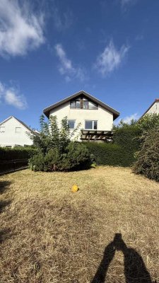 +++ 2 - FAMILIENHAUS IN NUßLOCH MIT VIEL POTENZIAL - NEUBAU MÖGLICH +++