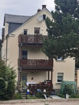 Schöne sonnige 4-Zimmer-Wohnung mit Terasse und großem Garten am Waldrand
