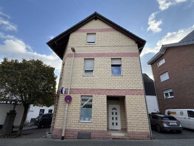 Saniertes 2-Etagen-Haus mit 125 m² Wohnfläche in zentraler Lage von Frechen