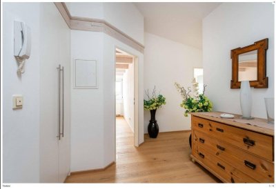 Attraktive 3-Zimmer-Wohnung mit 2 Balkonen, Einbauküche, teilmöbliert in 6372 Oberndorf in Tirol