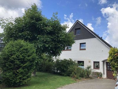Einfamilienhaus mit Einliegerwohnung in Henstedt-Rhen - am Naturschutzgebiet! Courtagefrei!