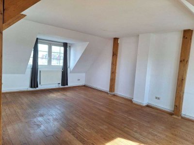Sanierter Altbau - 1-Zimmer-Eigentumswohnung in Zentrumsähe
