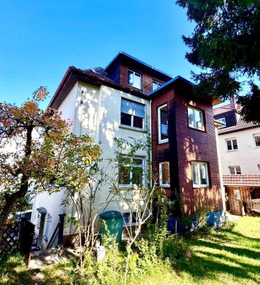 Ihr neues Zuhause mit Herz und Geschichte. 3-Familienhaus mit Garten und Garage in Waiblingen.