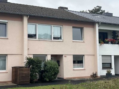 NEU! Reihenhaus in Ruhiglage von Alt-Tannenbusch mit Garten und Garage