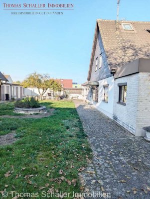 DHH mit Einliegerwohnung in begehrter Wohnlage