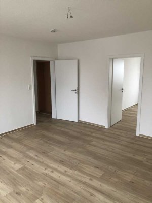 Sanierte 3-Raum-Wohnung mit PKW-Stellplatz in ruhiger Lage