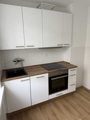Zentrale 2-Zimmer-Hochparterre-Wohnung in Solingen Ohligs