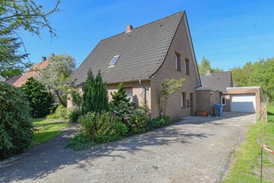6554 - Wohnen und Wohlfühlen: Großzügiges Einfamilienhaus in ruhiger Lage!