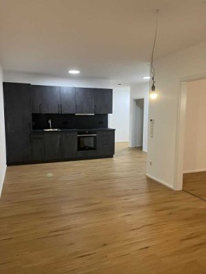ERSTBEZUG Moderne 2-Zimmer-Wohnung mit Terrasse