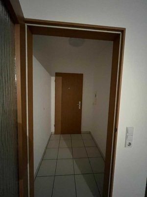 Geschmackvolle 3-Raum-Wohnung mit Balkon und EBK in Weinheim