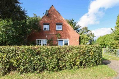 Nordsee und Eidernähe - schmuckes kleines Haus mit wunderbarem Garten