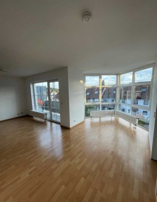 3-Zimmer Dachgeschosswohung mit Balkon in ruhiger Lage