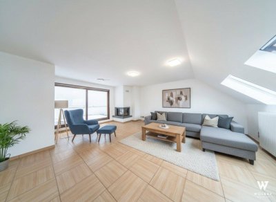 Großzügige 5-Zimmer-Dachgeschosswohnung mit Terrasse – Toplage Kagraner Platz | Mit Kamin &amp; Klimaanlage