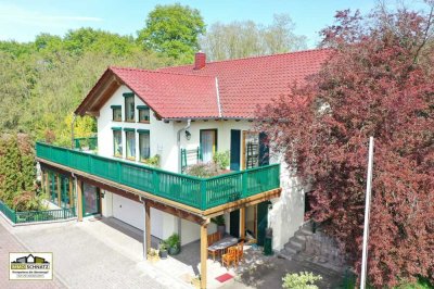 Vielseitiges Wohnensemble – Einfamilienhaus mit vermieteter ELW (Zweitwohnsitz) & Gästehaus