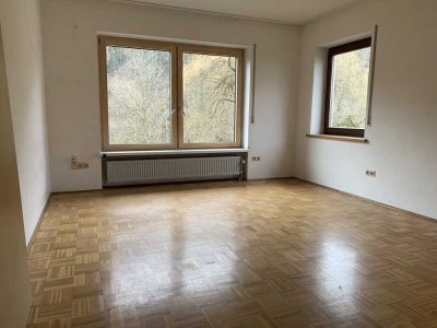 Exklusive, gepflegte 3-Zimmer-Wohnung mit Terrasse und Garten direkt am Naturschutzgebiet