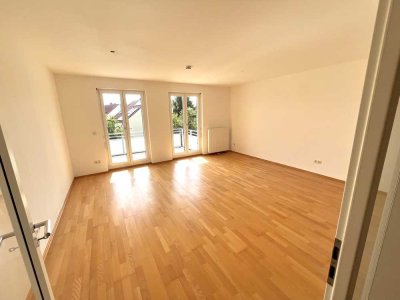 Lichtdurchflutete, sehr schöne 2-Zimmer-Wohnung mit Aufzug und Südwest-Balkon