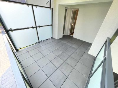 *Erstbezug nach Kernsanierung*riesiger Balkon*Tagelichtbad*energetische Hausmodernisierung*