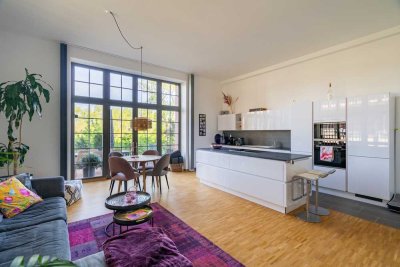 Hochwertiges Loftapartment mit direkten Blick auf die Saale – Seltenheit!