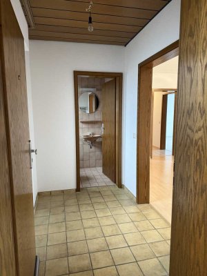 Euskirchen-Flamersheim: Helle 2-Zimmer-Wohnung mit 2 Dachterrassen!