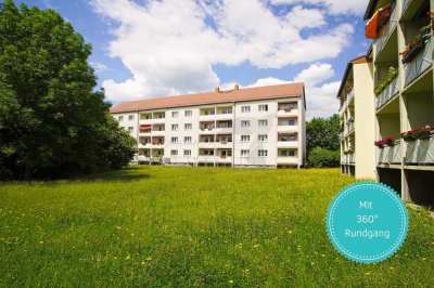 !! Wohnen im grünen Ebersdorf !! Gemütliche 3-Zimmer-Wohnung mit Balkon und Tageslichtbad