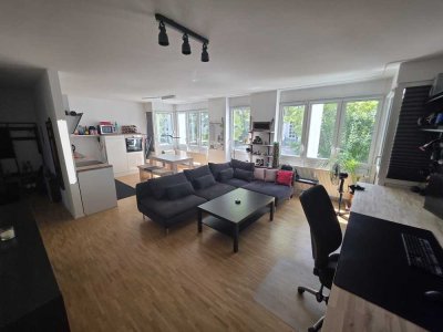 Freundliche 2,5-Zimmer-Hochparterre-Wohnung mit EBK in Worms