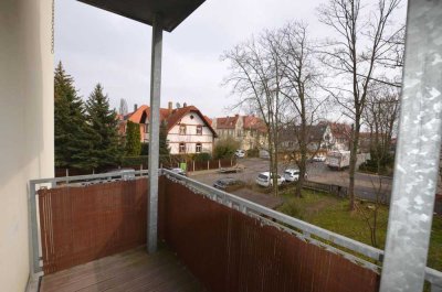 Komplett renovierte 2-Zimmer-Wohnung mit Balkon in Böhlitz-Ehrenberg